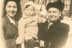 aj_jo_paula_grandma