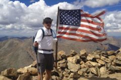me_summit_flagman